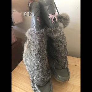 Lukluk boots size 9